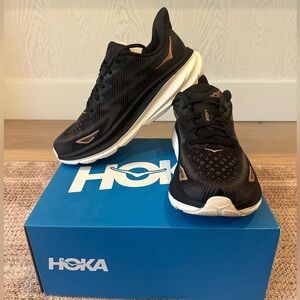 Hoka Women’s Clifton 9 Running Shoes